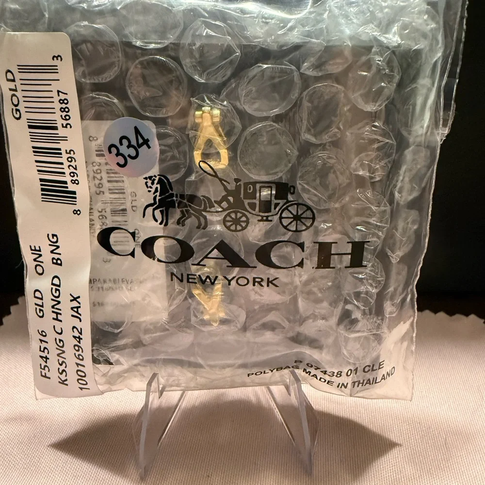 NEW Coach Gold Tone Stud clip on Earrings crystal center logo open circle - Picture 3 of 3